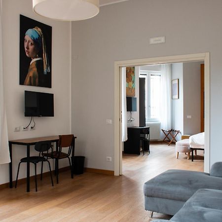 Rrrapido Holy Suites And Rooms - Via Sardegna Μιλάνο Εξωτερικό φωτογραφία