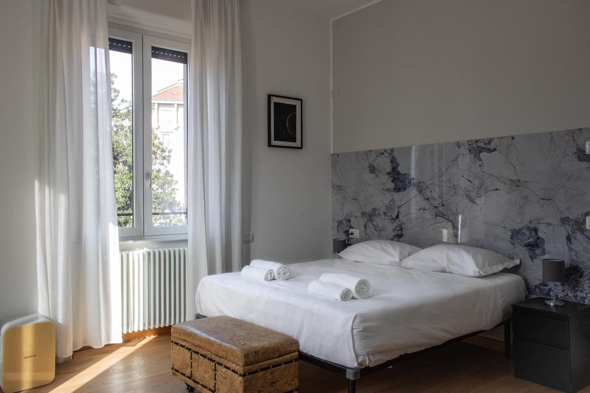 Rrrapido Holy Suites And Rooms - Via Sardegna Μιλάνο Εξωτερικό φωτογραφία