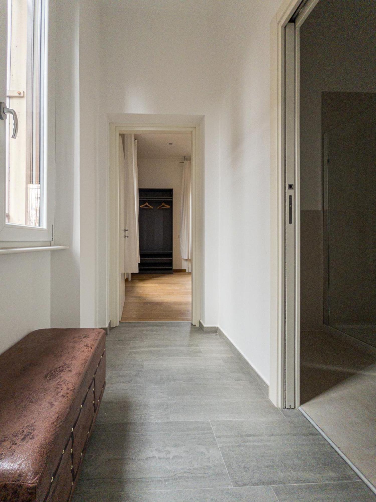Rrrapido Holy Suites And Rooms - Via Sardegna Μιλάνο Εξωτερικό φωτογραφία