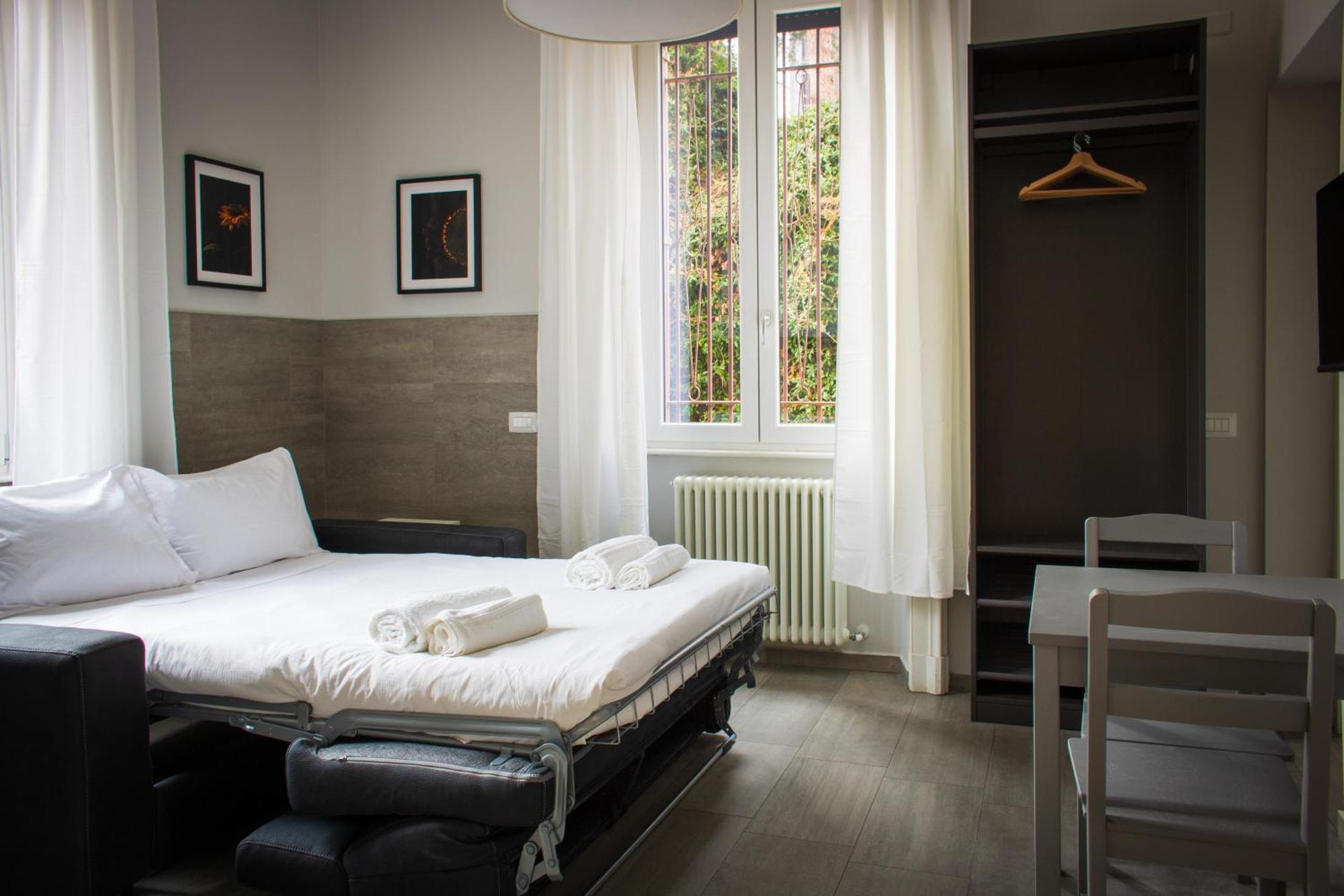 Rrrapido Holy Suites And Rooms - Via Sardegna Μιλάνο Εξωτερικό φωτογραφία